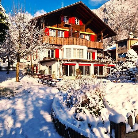 Adventure Guesthouse Interlaken Unterseen Esterno foto