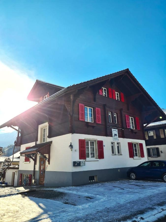 Adventure Guesthouse Interlaken Unterseen Esterno foto