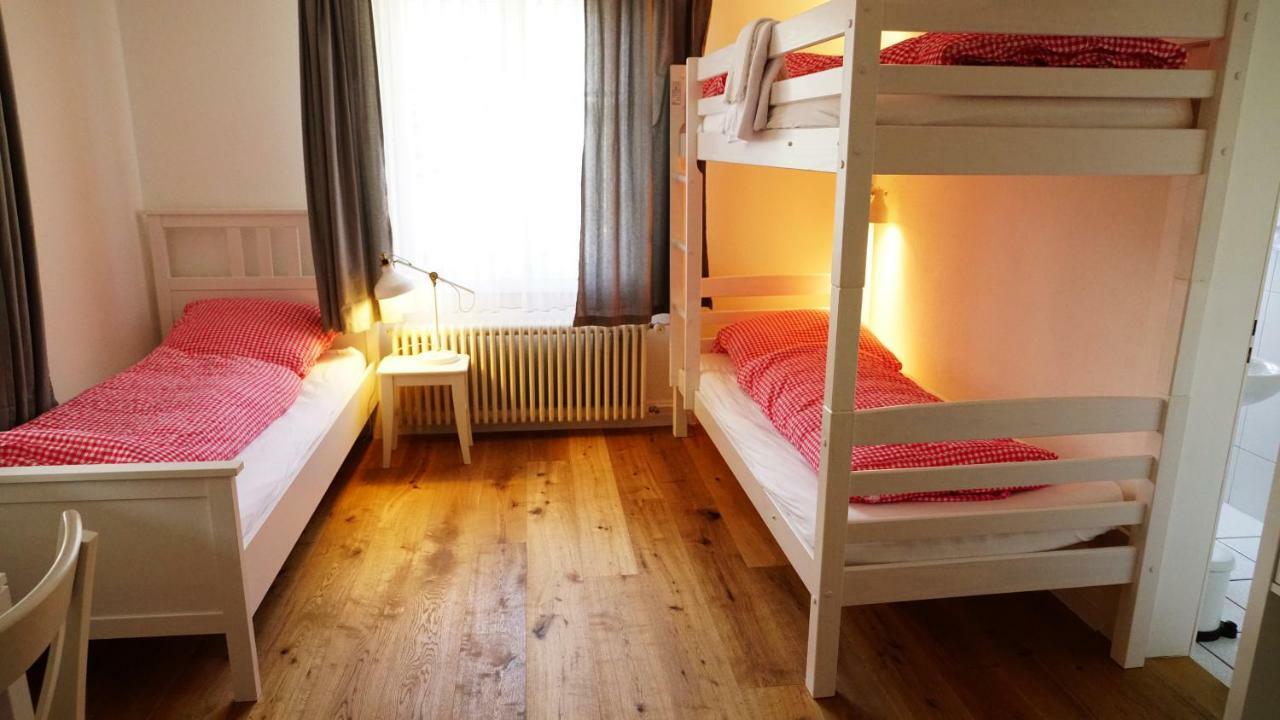 Adventure Guesthouse Interlaken Unterseen Esterno foto